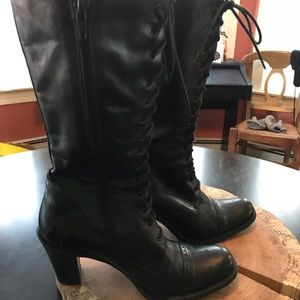 Kenneth Cole Black heeled Granny Boot